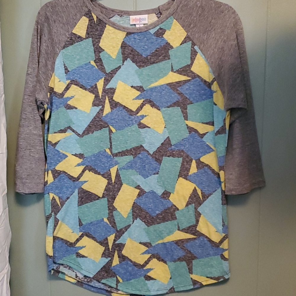 LuLaRoe Randy TShirt